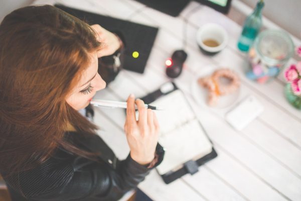 Creatividad y procesos en la toma de decisiones individuales