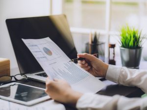 Asistencia y gestión administrativa al contribuyente de la documentación tributaria