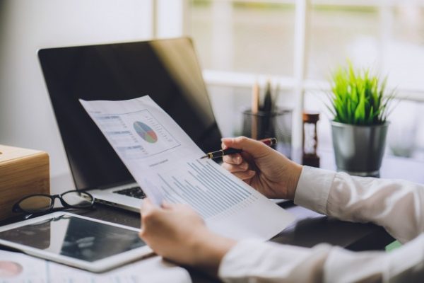 Asistencia y gestión administrativa al contribuyente de la documentación tributaria