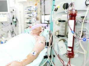 CUIDADOS AUXILIARES DE ENFERMERIA EN HEMODIÁLISIS