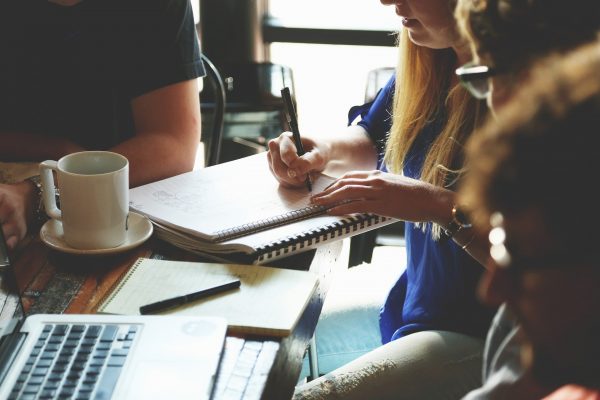 Estrategias metodológicas en la formación profesional para el empleo según modalidad de impartición