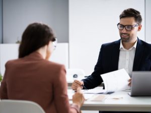 La Contratación y la Extinción del Contrato